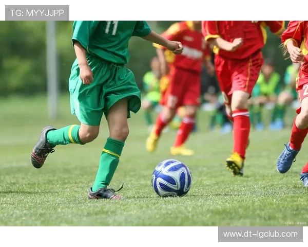 全面解析周子昂足球水平及其未来发展潜力评估研究与成长路径探讨